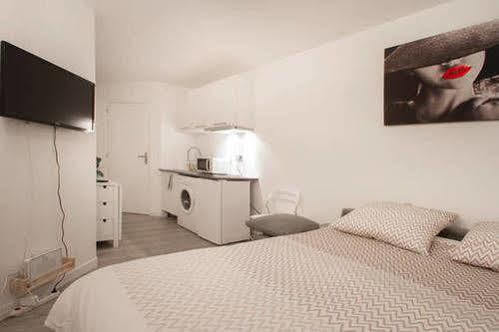 Studio Purple * Bordeaux