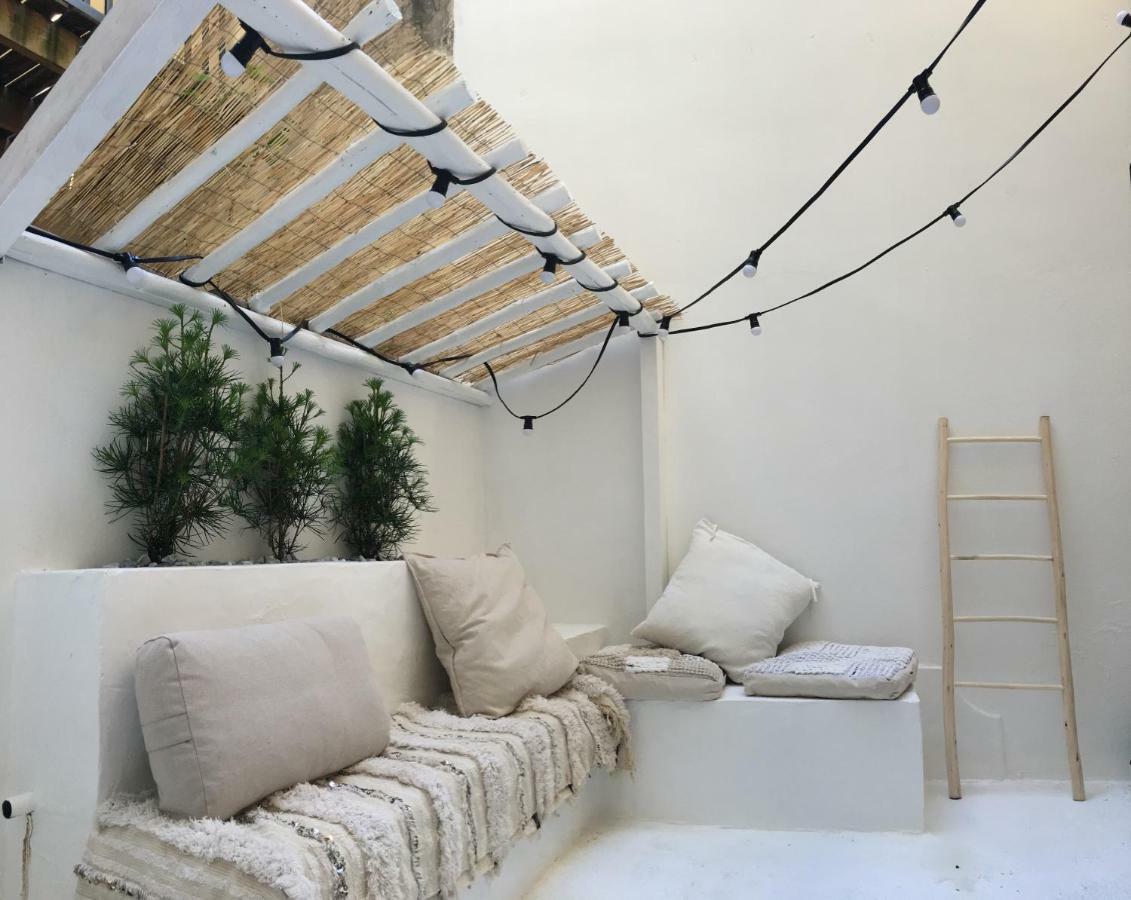 Apartment Mirmont Greek Style Bordeaux