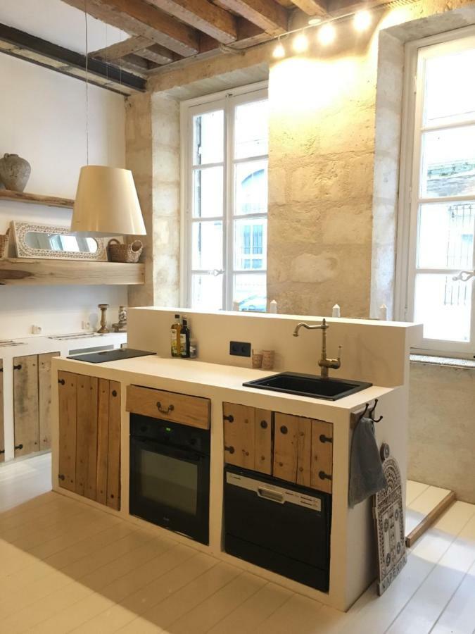 Mirmont Greek Style * Bordeaux